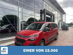 Rot Gebraucht 2019 Citroën Berlingo Live Van / Kleinbus | 20.020 €