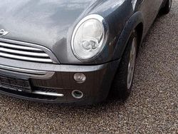 Grau Gebraucht 2006 Mini Cooper Kleinwagen | 2.490 € (Superpreis)
