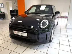 Schwarz Gebraucht 2023 Mini Cooper Kleinwagen | 26.490 €