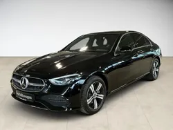 Metalliclack obsidianschwarz Gebraucht 2024 Mercedes C220 Avantgarde Limousine | 39.980 € (Fairer Preis)