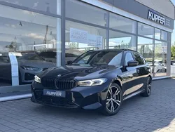 Schwarz Gebraucht 2024 BMW 330e M Sport Limousine | 47.400 € (Fairer Preis)