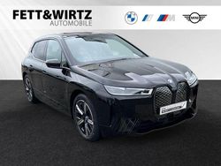 Saphirschwarz metallic Gebraucht 2024 BMW iX Sport Line SUV | 72.990 € (Etwas zu teuer)