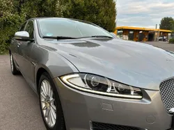 Grau Gebraucht 2011 Jaguar XF Limousine | 9.000 € (Fairer Preis)