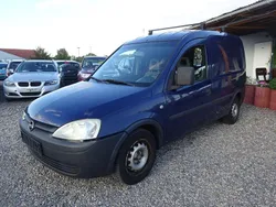 Blau Gebraucht 2008 Opel Combo Van / Kleinbus | 500 €