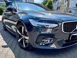 Grau Gebraucht 2019 Volvo V90 R-Design Kombi | 27.350 € (Etwas zu teuer)