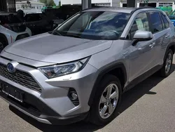 Silber Gebraucht 2021 Toyota RAV4 Hybrid Team SUV | 31.900 € (Guter Preis)