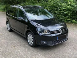 Schwarz Gebraucht 2013 VW Touran Life Van / Kleinbus | 12.450 € (Etwas zu teuer)