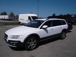 Weiß Gebraucht 2015 Volvo XC70 Momentum SUV | 9.600 € (Guter Preis)