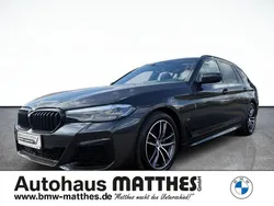 Grau Gebraucht 2021 BMW 520 M Sport Kombi | 35.950 € (Fairer Preis)