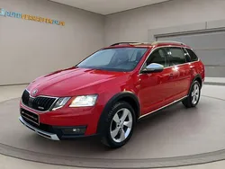 Rot Gebraucht 2018 Skoda Octavia Scout 4x4 Kombi | 13.490 € (Guter Preis)