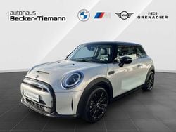 White silver Gebraucht 2022 Mini Cooper SE Hatch Kleinwagen | 17.411 € (Fairer Preis)