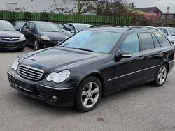 Obsidianschwarz metalliclack Gebraucht 2005 Mercedes C230 Avantgarde Kombi | 2.000 € (Superpreis)