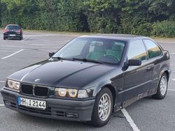 Schwarz Gebraucht 1994 BMW 316 Compact Kleinwagen | 1.750 €