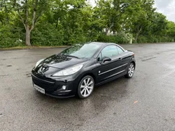 Schwarz Gebraucht 2013 Peugeot 207 CC Roland Garros Cabrio | 9.990 € (Teuer)