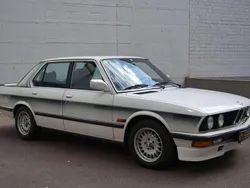 Weiß Gebraucht 1985 BMW 533 Limousine | 49.900 €