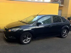 Schwarz Gebraucht 2009 Ford Focus Titanium Kleinwagen | 3.500 € (Fairer Preis)