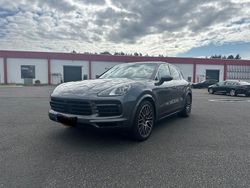Grau Gebraucht 2019 Porsche Cayenne SUV | 43.700 €