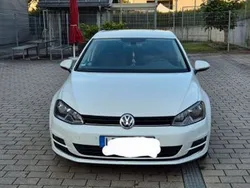 Weiß Gebraucht 2016 VW Golf VII Allstar Limousine | 8.000 € (Fairer Preis)