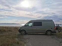 Grün Gebraucht 2010 VW T5 Van | 15.900 €