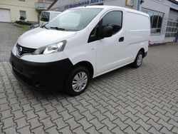 Weiß Gebraucht 2018 Nissan NV200 Comfort Van | 12.980 €