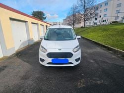 Weiß Gebraucht 2019 Ford Tourneo Courier Van / Kleinbus | 7.000 € (Superpreis)