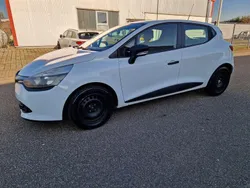 Weiß Gebraucht 2016 Renault Clio IV Intens Kleinwagen | 3.450 € (Fairer Preis)