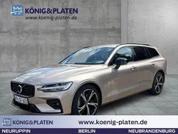 Bright dusk (silber) Gebraucht 2024 Volvo V60 Plus Kombi | 43.150 € (Fairer Preis)