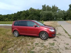 Rot Gebraucht 2008 VW Touran Van / Kleinbus | 5.000 € (Guter Preis)