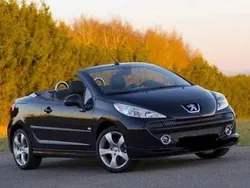 Schwarz Gebraucht 2008 Peugeot 207 Cabrio | 3.299 € (Etwas zu teuer)