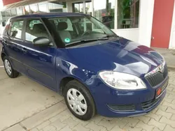 Blau Gebraucht 2011 Skoda Fabia Special Kleinwagen | 4.890 € (Fairer Preis)