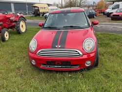 Rot Gebraucht 2010 Mini Cooper Kleinwagen | 4.150 €