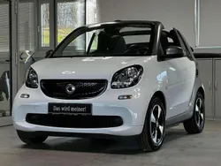 Weiß Gebraucht 2016 Smart ForTwo Cabrio Prime Cabrio | 13.940 € (Fairer Preis)