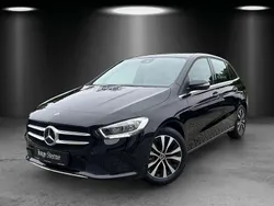 Schwarz Gebraucht 2020 Mercedes B250e Style Van / Kleinbus | 22.220 € (Superpreis)