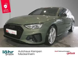 Distriktgrün metallic Gebraucht 2023 Audi A4 S-Line Kombi | 36.880 € (Fairer Preis)