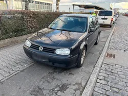 Schwarz Gebraucht 2002 VW Golf IV Kleinwagen | 1.000 € (Fairer Preis)