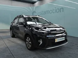Schwarz Gebraucht 2024 Kia Stonic Vision SUV | 20.980 € (Fairer Preis)