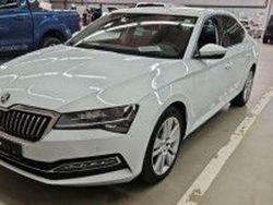 Weiß Gebraucht 2020 Skoda Superb Style Limousine | 24.999 € (Teuer)