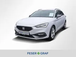 Nevada weiß metallic Gebraucht 2024 Seat Leon FR Kombi | 25.440 € (Guter Preis)