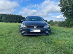 Grau Gebraucht 2019 VW Golf VII Comfortline Limousine | 14.500 € (Fairer Preis)