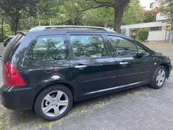 Schwarz Gebraucht 2004 Peugeot 307 Premium Kombi | 2.000 € (Fairer Preis)