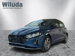 Vibrant blue Neu 2025 Hyundai i20 Trend Limousine | 22.240 € (Fairer Preis)
