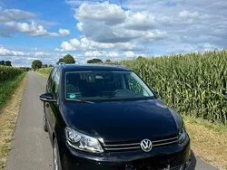 Schwarz Gebraucht 2015 VW Touran Cup Van / Kleinbus | 11.111 € (Guter Preis)