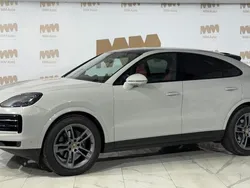 Grau Gebraucht 2023 Porsche Cayenne SUV | 118.999 €