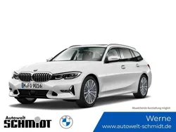 Mineralweiß metallic Gebraucht 2020 BMW 330 Luxury Line Kombi | 34.090 € (Etwas zu teuer)