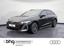 Mythosschwarz metallic Neu 2025 Audi A5 Ambiente Coupé | 70.888 € (Teuer)