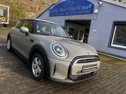Grau Gebraucht 2022 Mini Cooper Essential Kleinwagen | 18.990 € (Superpreis)