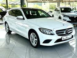 Weiß Gebraucht 2019 Mercedes C200 Limousine | 23.500 € (Fairer Preis)