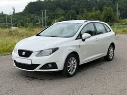 Weiß Gebraucht 2012 Seat Ibiza Reference Limousine | 1.950 € (Guter Preis)
