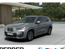 Silber Neu 2025 BMW iX1 M Sport SUV | 44.840 € (Superpreis)
