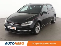 Schwarz Gebraucht 2019 VW Golf VII Highline Limousine | 18.990 € (Fairer Preis)